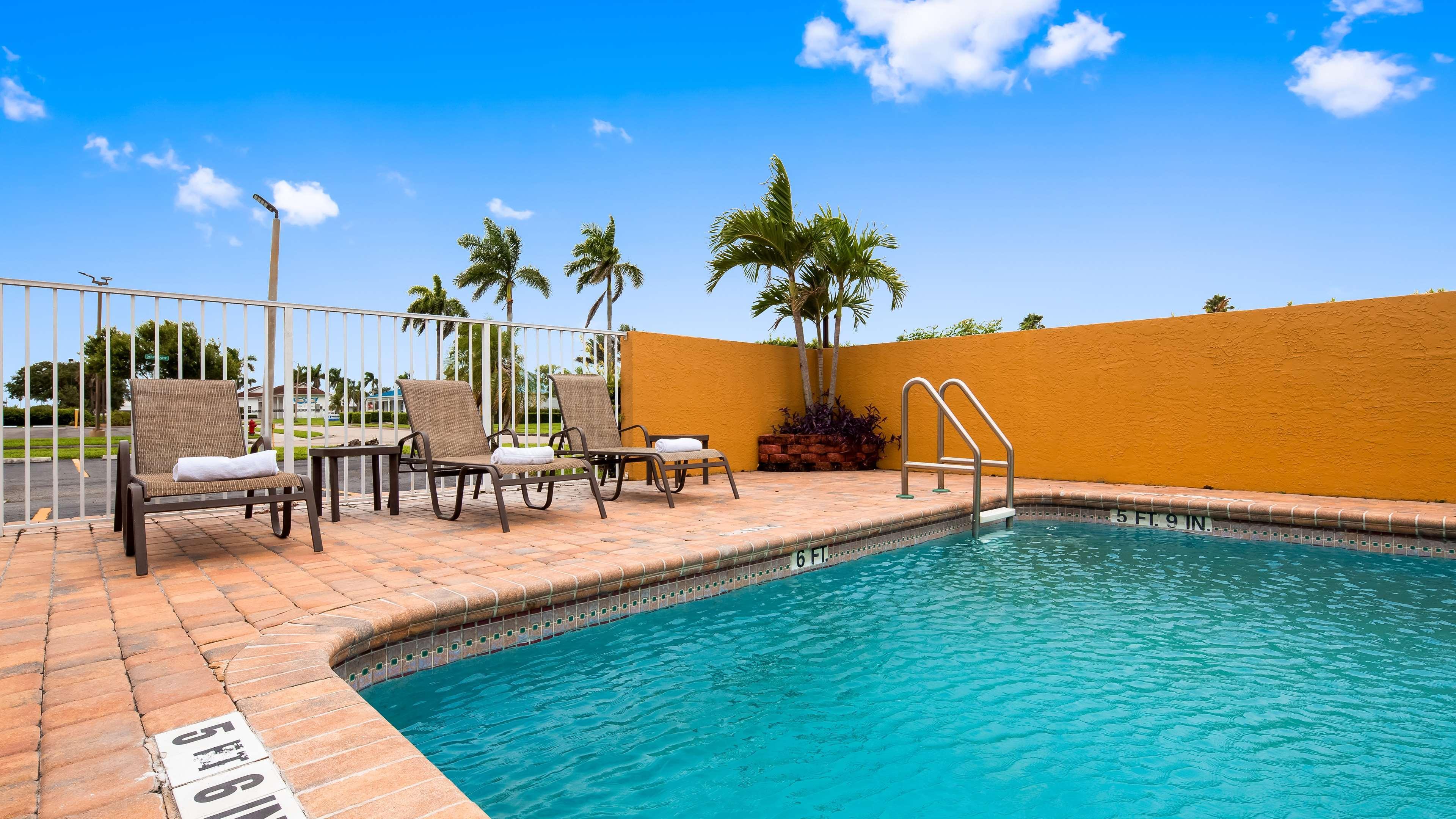 Best Western Of Clewiston Buitenkant foto